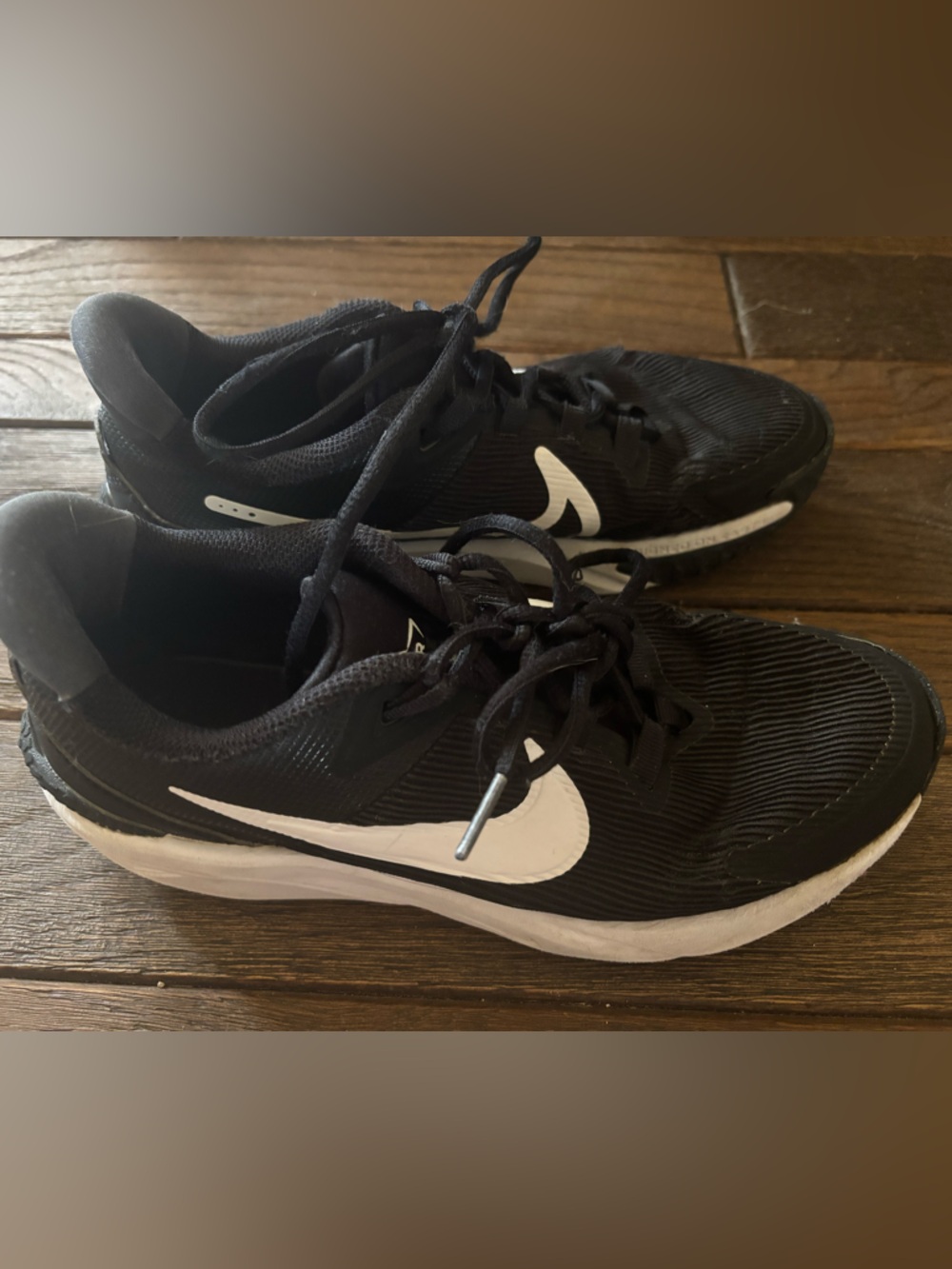 Nike Black and White Training Sneakers
